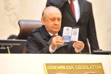 Aplicativo "Agora é Lei no Paraná" será ampliado e terá 300 leis estaduais