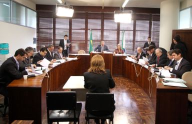 CCJ aprova projeto estabelecendo normas para o IPVA do ano que vem