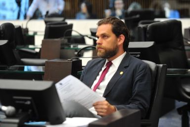 Projeto quer garantir transporte gratuito às pessoas que convivem com HIV/AIDS
