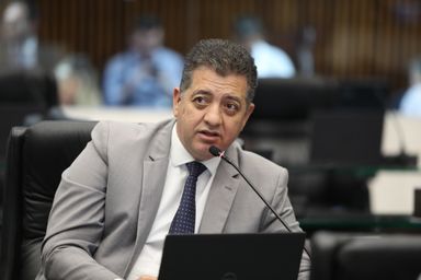 Em requerimento, deputado Cobra Repórter (PSD) solicita medidas para facilitar a vida dos jovens que querem ingressar no mercado de trabalho