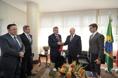 Embaixador da Turquia é recebido pelo presidente da Assembleia