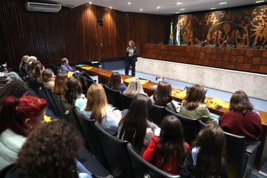 Simpósio na Assembleia Legislativa debate inclusão, diagnóstico e direitos das pessoas com doença celíaca