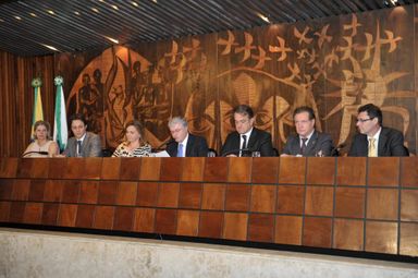 Aula inaugural marca lançamento de convênio de capacitação para servidores da Assembleia
