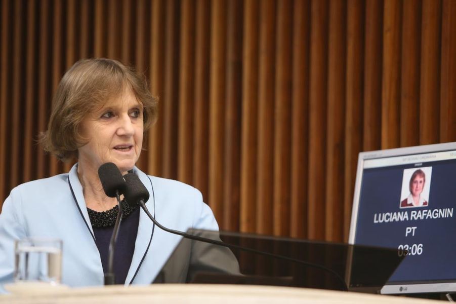 luciana concurso professores