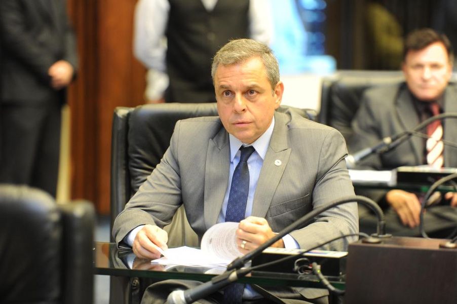 Plenário aprova exibição obrigatória