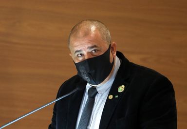 Paranaenses pagarão conta da venda de ações da Copel, diz deputado