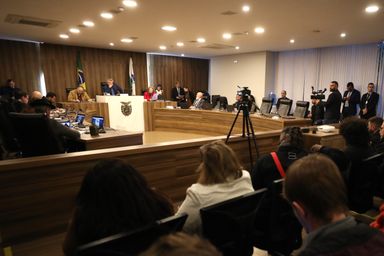 Relatório para suspensão de prerrogativas do deputado Renato Freitas (PT) recebe pedido de vistas no Conselho de Ética