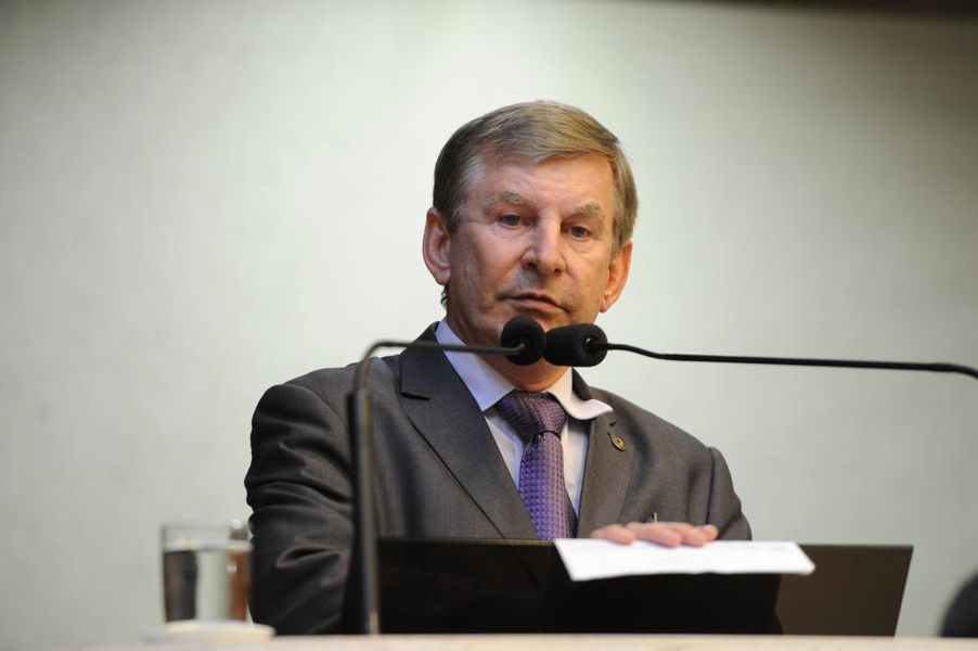 Deputado Elio Ruch (DEM). 