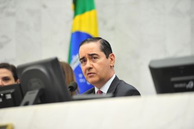 Ex-presidente do Tribunal Regional Federal da 4ª Região, Thompson Flores, será Cidadão Honorário do Paraná