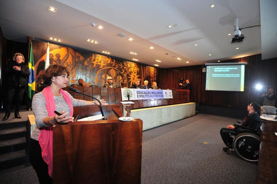 Seminário de Educação.