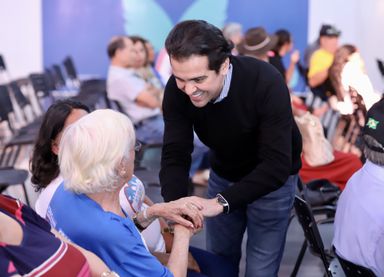 Em visita de comitiva de Brasília a Pato Branco, Deputado Luiz Fernando Guerra (União) defende atenção aos idosos no Paraná