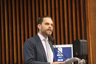 Deputado pede ao governador que revogue decreto que permitiu corte ilegal da restinga no litoral