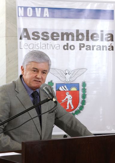 Assembleia implanta auxílio-alimentação e estende benefícios do vale-creche