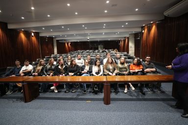 Acadêmicos de Santa Catarina visitam a Assembleia