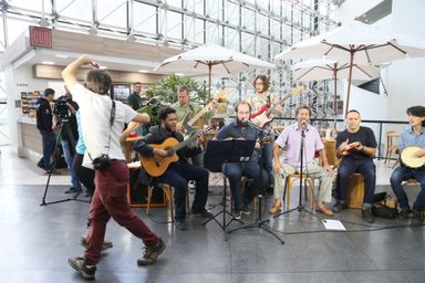 Grandes clássicos do samba deram o tom do “Comunicação & Arte na Assembleia” desta semana