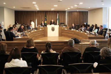 Em alusão ao Outubro Rosa, CCJ analisa propostas que fortalecem ações de prevenção ao câncer de mama