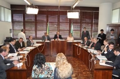 Sessão extraordinária da CCJ é transferida para esta quarta-feira (9), às 13h30