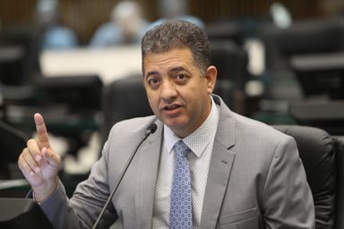 Vice-líder do Governo destaca a aprovação de mais escolas no modelo cívico-militar