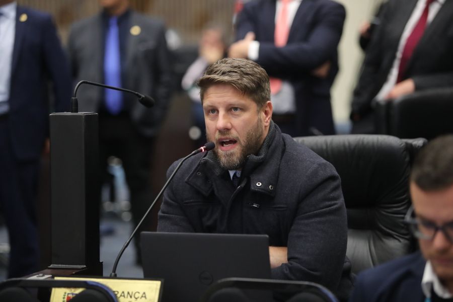 oposição Requião Filho terceirizações 30052022