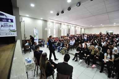 "Geração Atitude" incentiva jovens a pensarem em soluções para uma sociedade mais cidadã e democrática