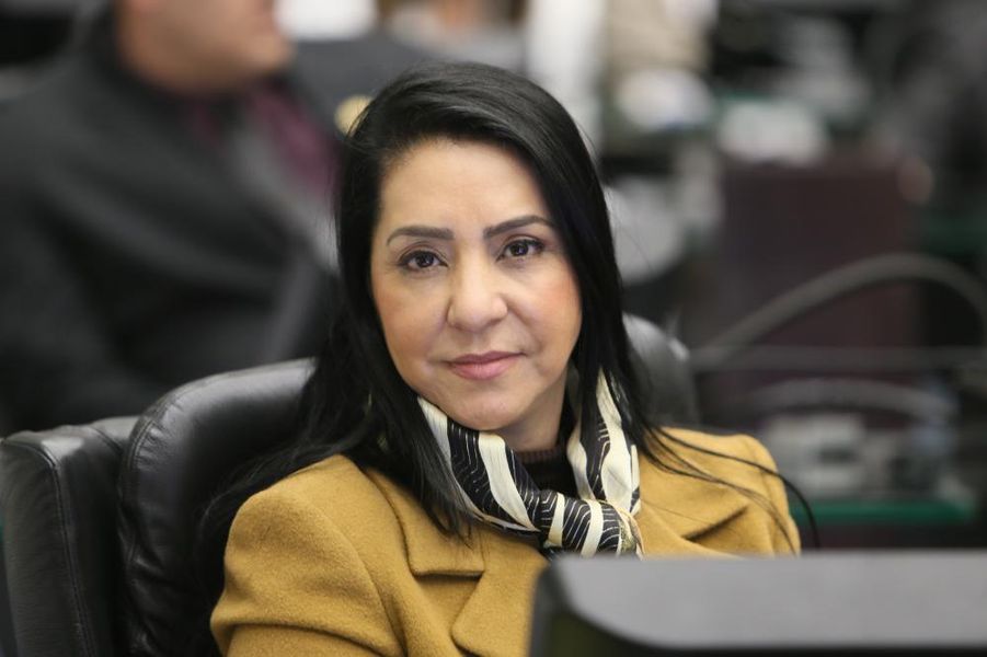 mara lima café com política