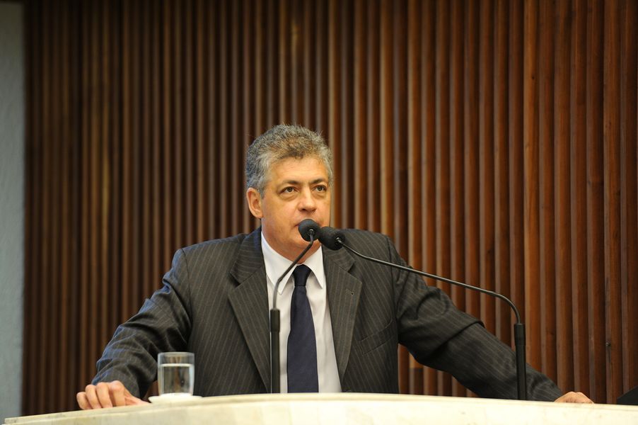 Péricles de Mello