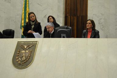 Ato do presidente Rossoni abre oficialmente disputa por vaga de conselheiro do Tribunal de Contas