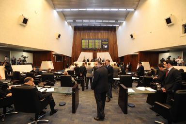 Orçamento do Estado para 2016 e Plano Plurianual são aprovados e seguem para sanção