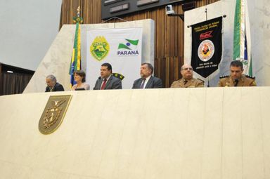 Programas educativos e preventivos da Polícia Militar são homenageados na Assembleia Legislativa