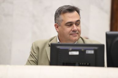 Secretário de Saúde responde aos questionamentos dos deputados sobre ações de enfrentamento ao coronavírus