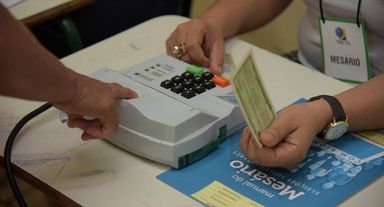Mesário voluntário tem isenção de taxa de concurso no Paraná