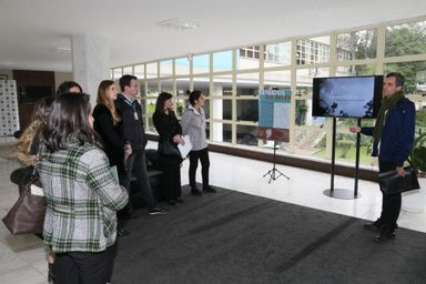 Exposição e projeto de lei chamam atenção para rios em áreas urbanas