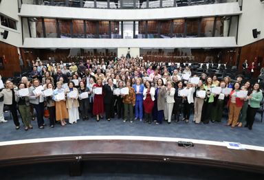 Sessão Solene na Assembleia Legislativa reconhece e homenageia profissionais da enfermagem