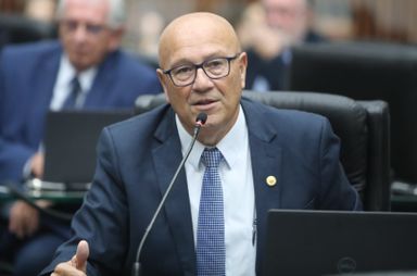 Paraná coloca Porco Moura na vitrine nacional das carnes nobres, diz deputado Luiz Claudio Romanelli (PSD)