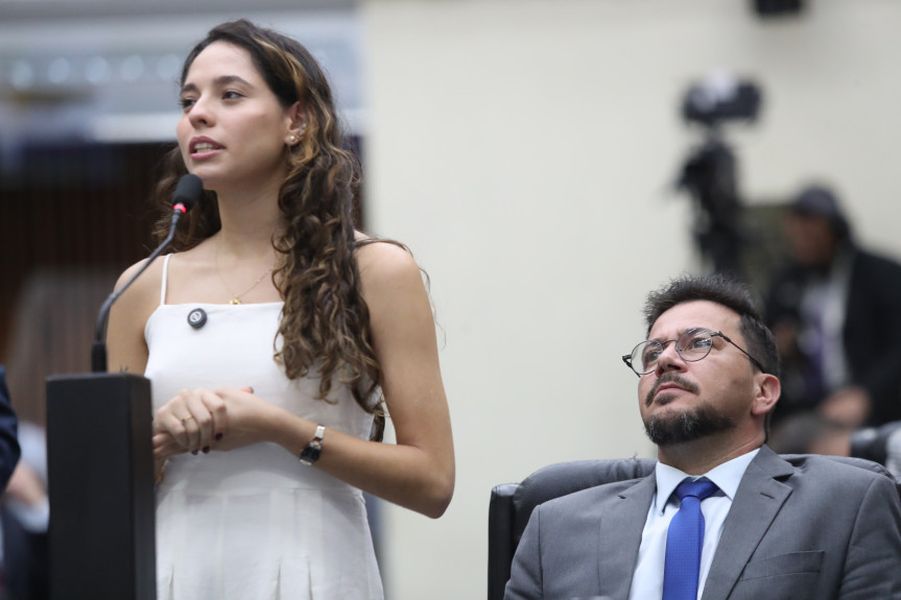 opoisção pl abortamento