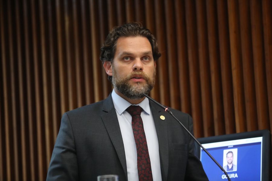 goura licença paternidade