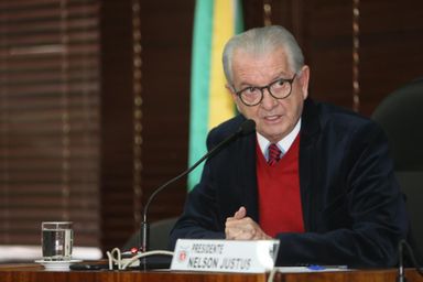 Projeto que cria licença qualificação para servidores do Executivo é aprovado na Comissão de Finanças