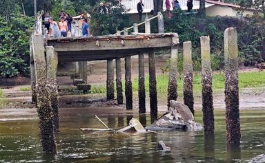 Após desabamento na Ilha Rasa, deputado Goura (PDT) cobra cronograma para recuperar trapiches de Guaraqueçaba