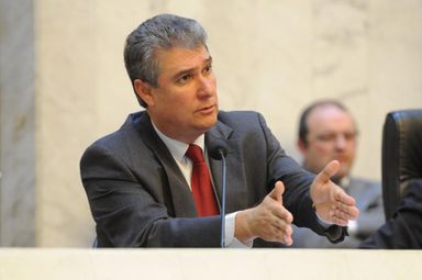 Secretário da Fazenda faz prestação de contas do Governo do Estado na Assembleia Legislativa