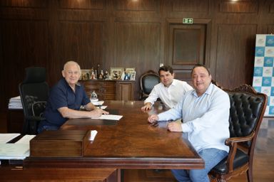 Hussein Bakri reassume o cargo de deputado estadual