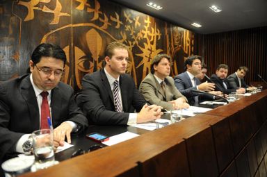 Comissão da Reforma Política ouve advogados especialistas em Direito Eleitoral