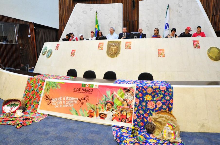 "O combate da violência contra as mulheres do campo"