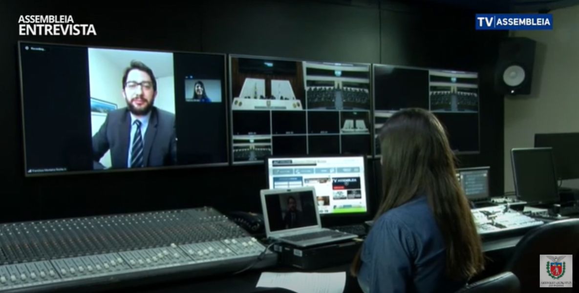 assembleia entrevista leis