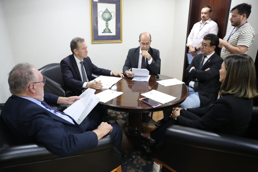 com dir humanos
