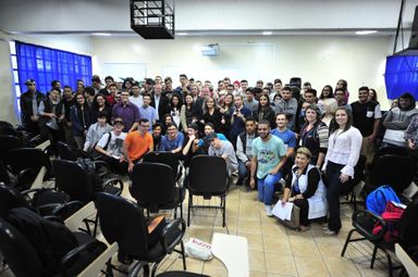 Estudantes de Curitiba participam do primeiro bate-papo promovido pelo "Geração Atitude 2018"