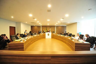 CCJ aprova projeto que regulamenta criação e funcionamento de Frentes Parlamentares na Alep