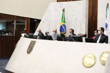 Assembleia aprova regulamentação de cargos nas universidades estaduais