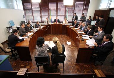CCJ faz primeira reunião com o objetivo de limpar a pauta