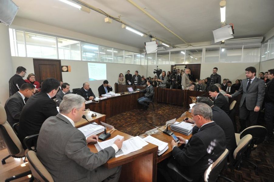 Entrega do relatório final na CPI dos Pedágio.