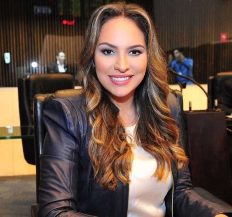 maria victoria segurança escolas